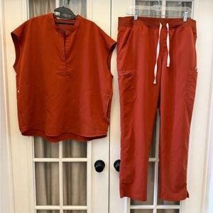 👍🏻 Figs Women's HTF Auburn Rafaella Scrubs Set Size XL & XL Tall EUC